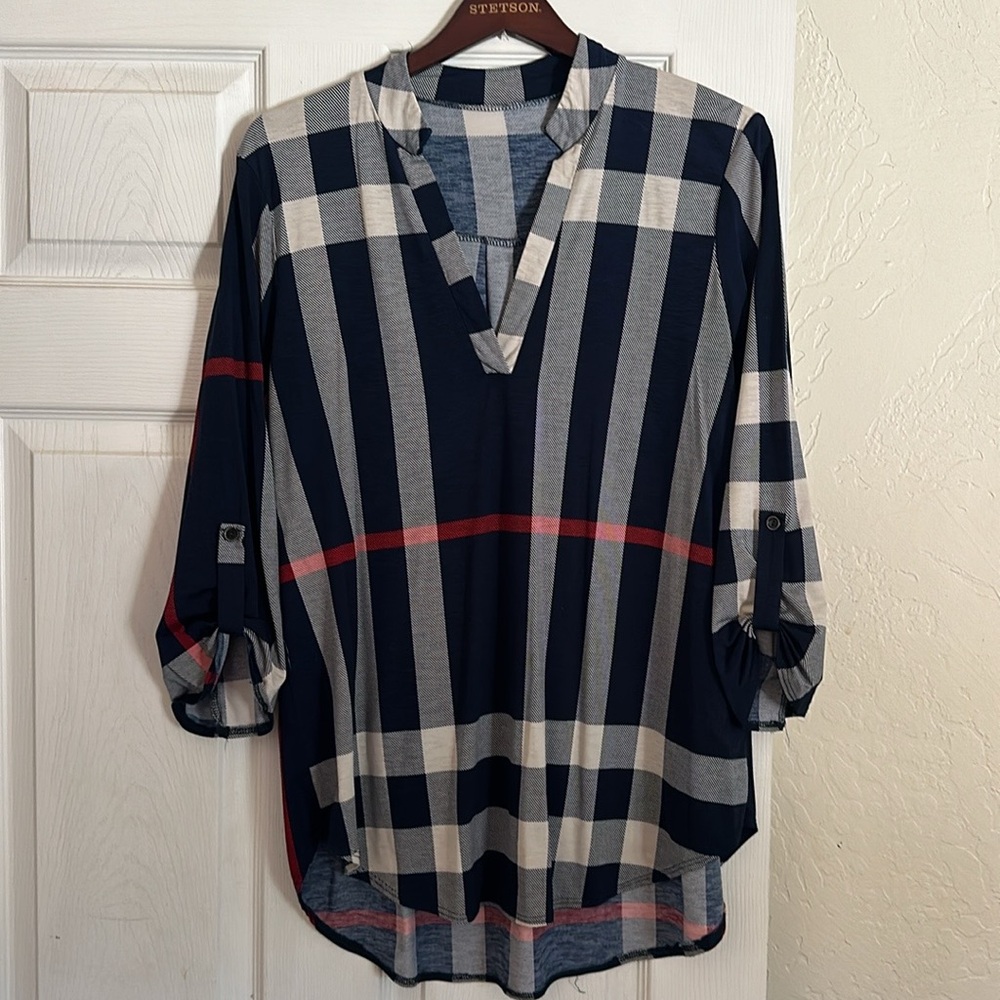 Loosely fitting tunic
